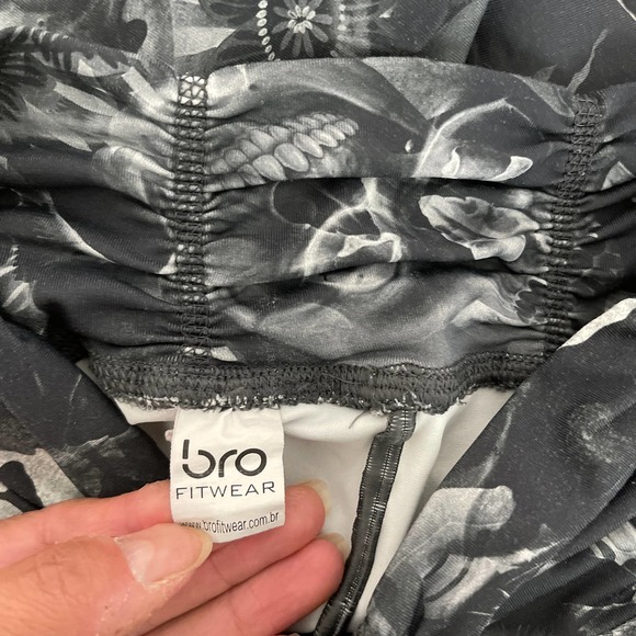 Bro Fitwear Leggings From Brazil Sz S slightly used - Picture 6 of 6